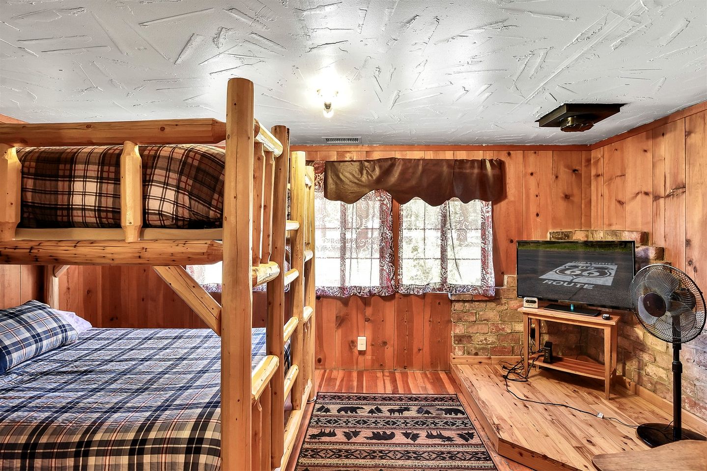 Authentic One Hundred Year Old Log Cabin in the Kaibab Forest, near the Grand Canyon, Arizona