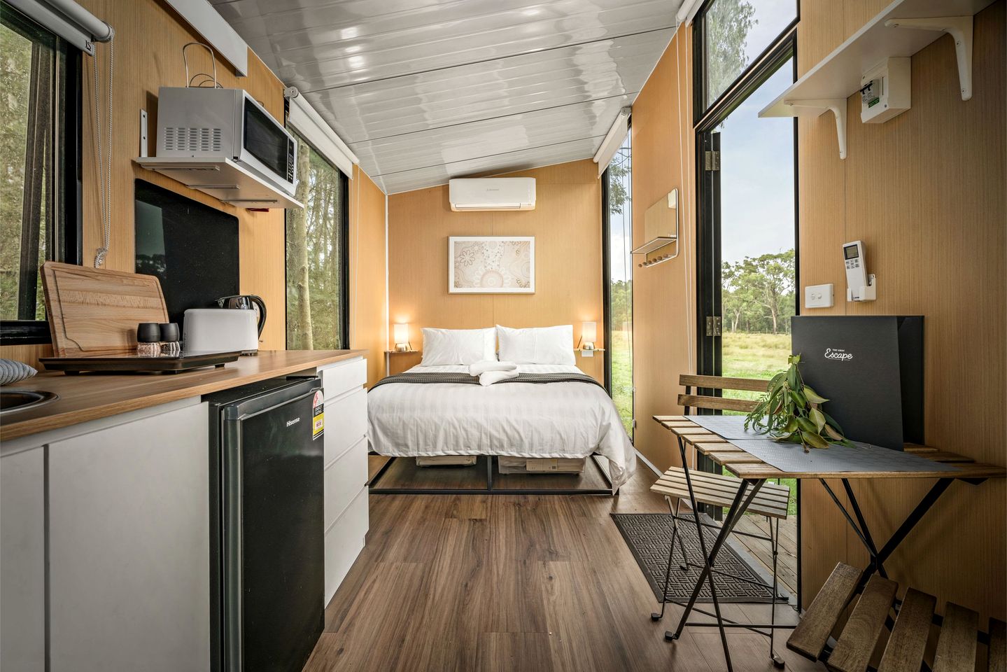 Rustic Tiny House with Beautiful Landscape Views in Buffalo, Victoria