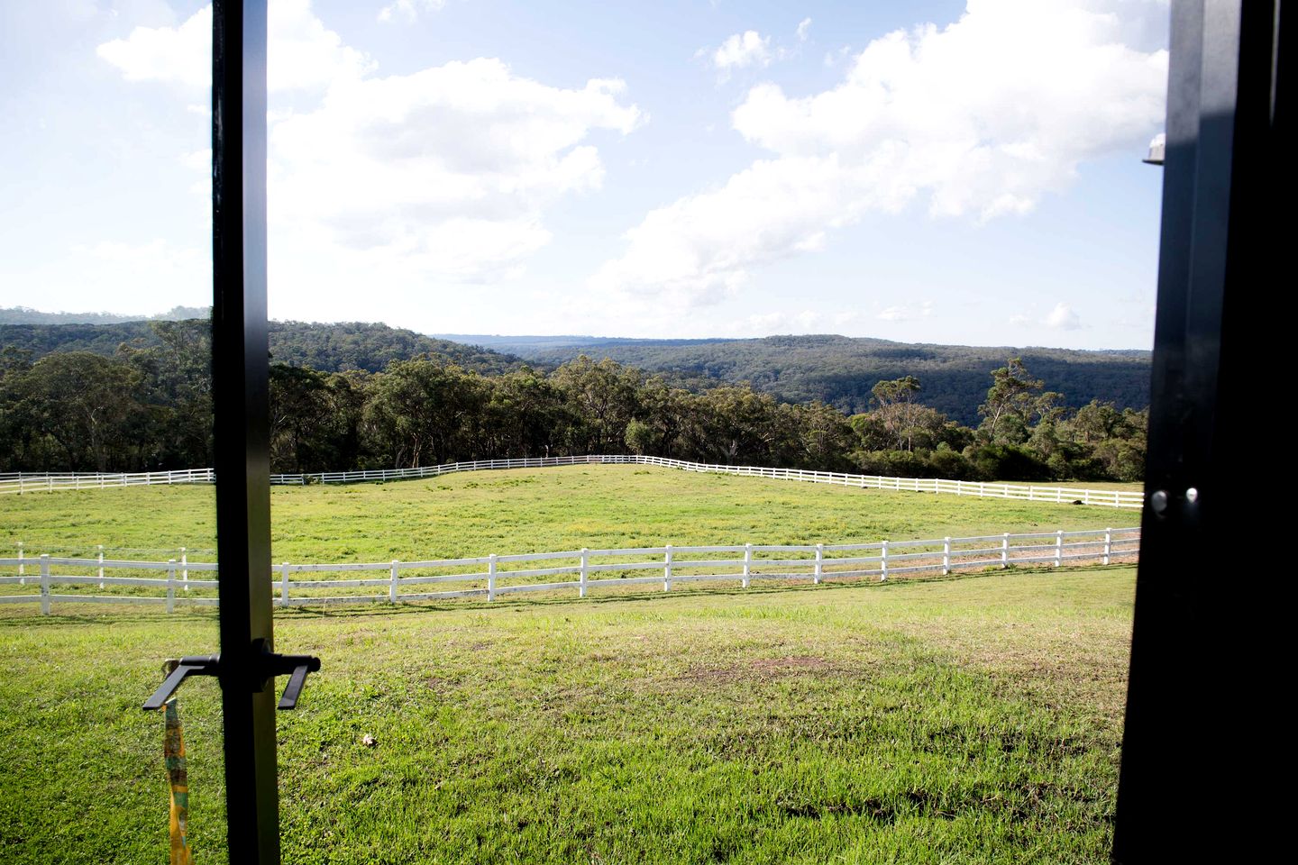 Rustic Tiny House Stay with Horse Encounters near Brisbane Water National Park, Calga NSW