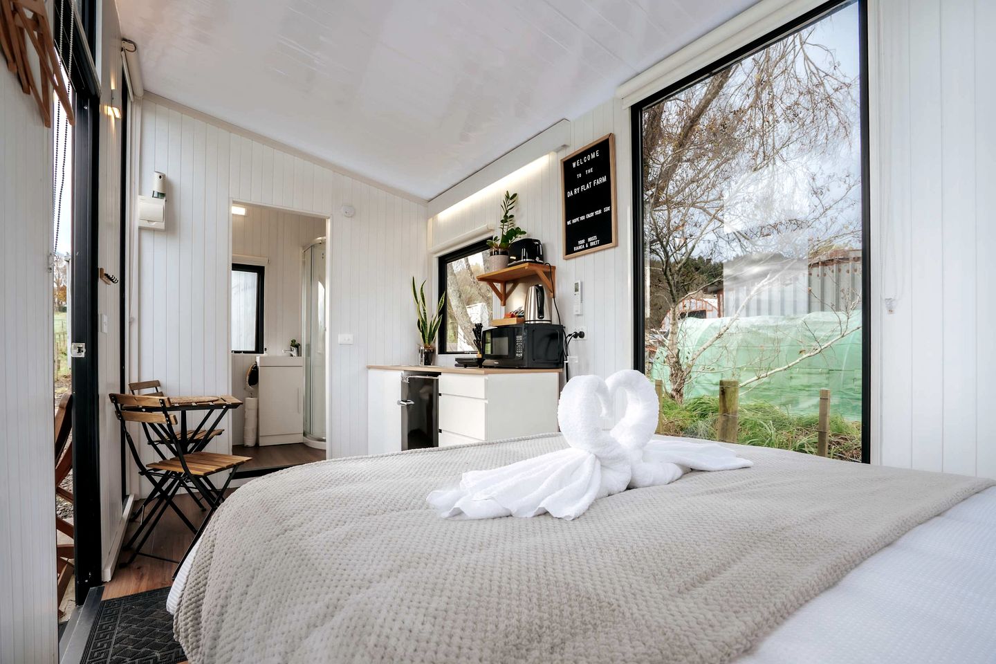 Rustic Tiny House with Outstanding Farmlands Views and Wildlife in North Island, New Zealand