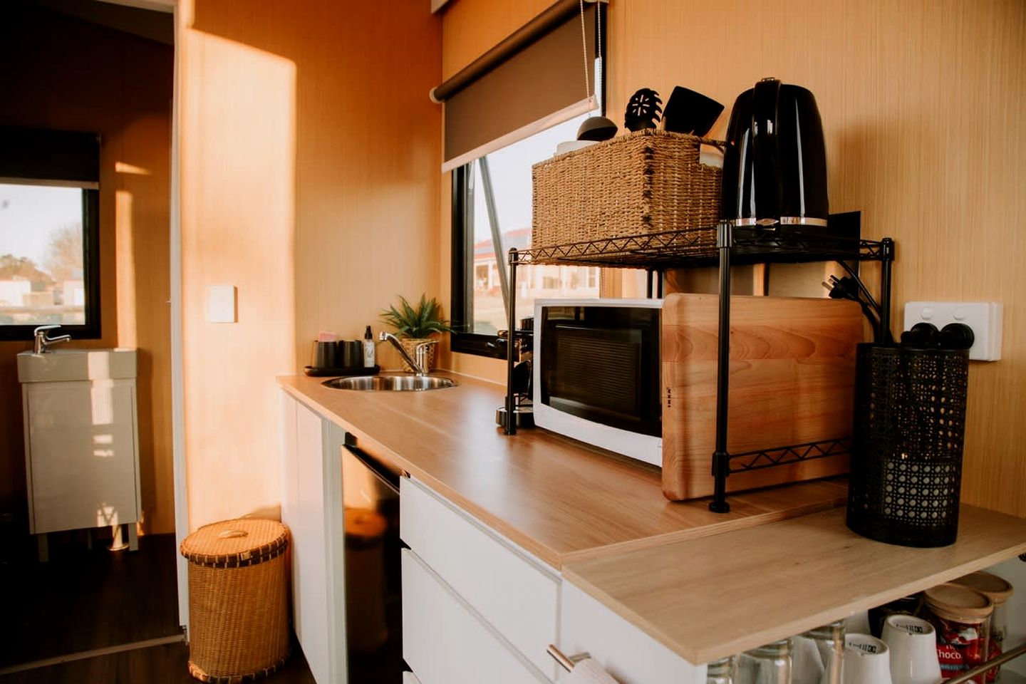 Rustic Tiny House Retreat with Fire Pit in New South Wales, Australia