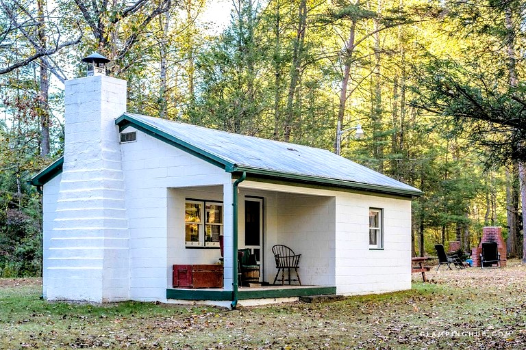 Tiny House Harrisonburg, Virginia Glamping Hub