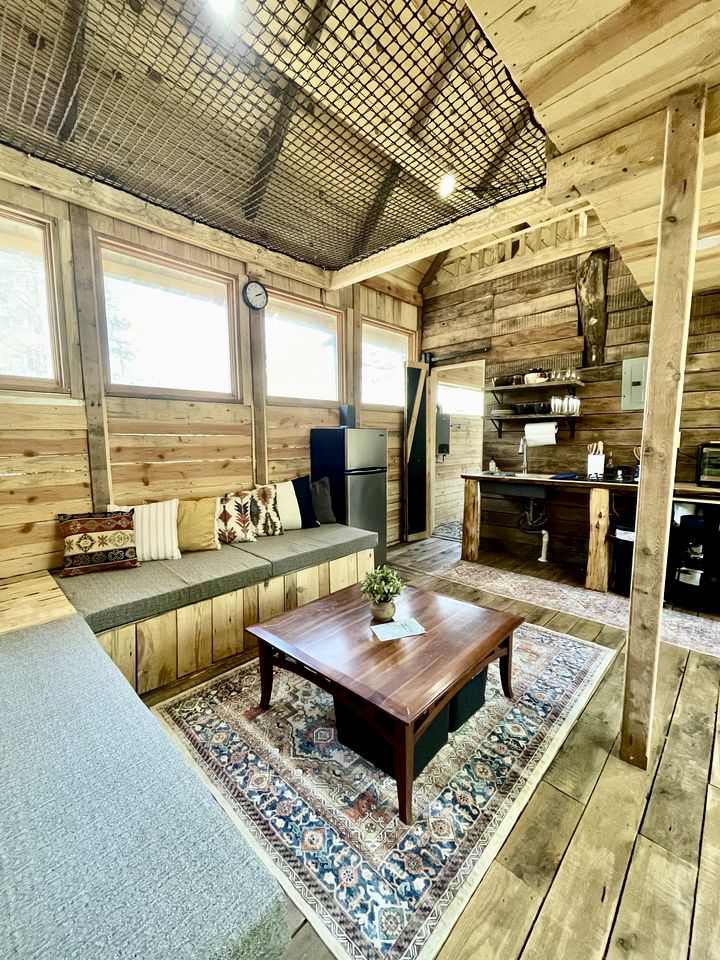Rustic Tree House Nestled in the Heart of Ouachita National Forest, Arkansas