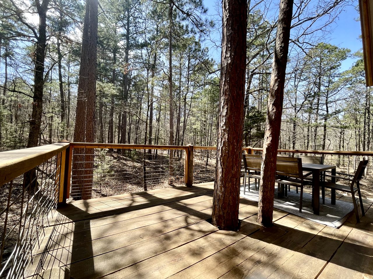 Rustic Tree House Nestled in the Heart of Ouachita National Forest, Arkansas