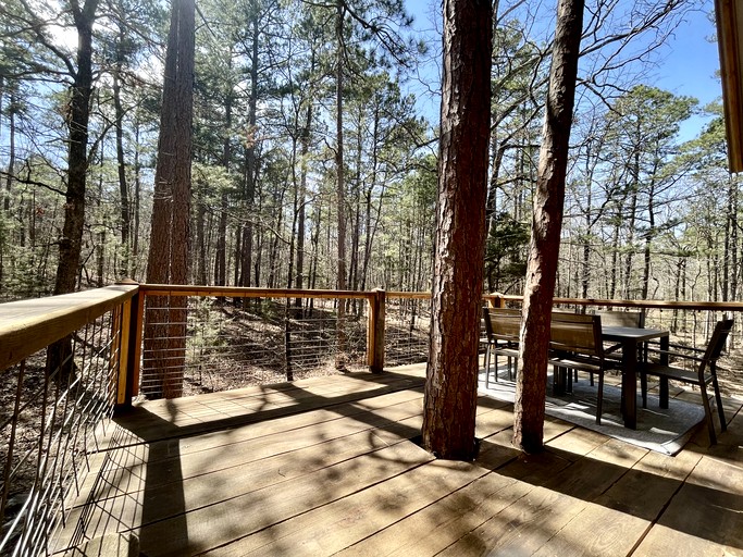 Tree Houses (United States of America, Boles, Arkansas)