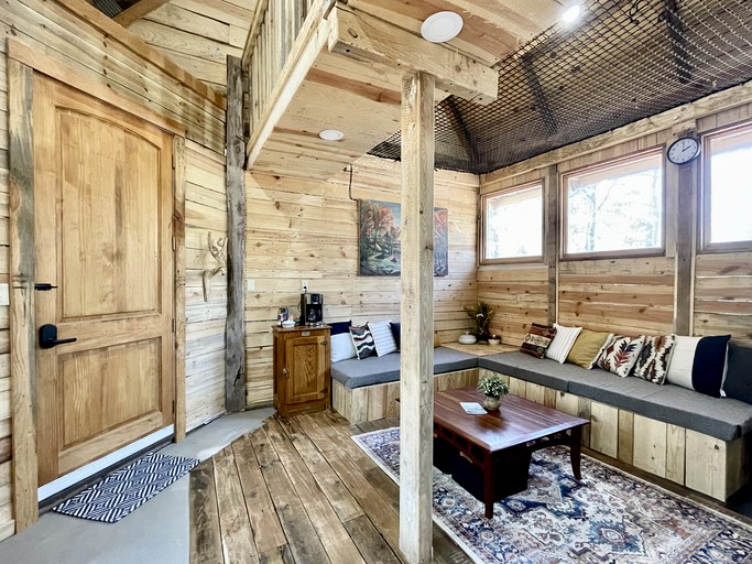Tree Houses (United States of America, Boles, Arkansas)