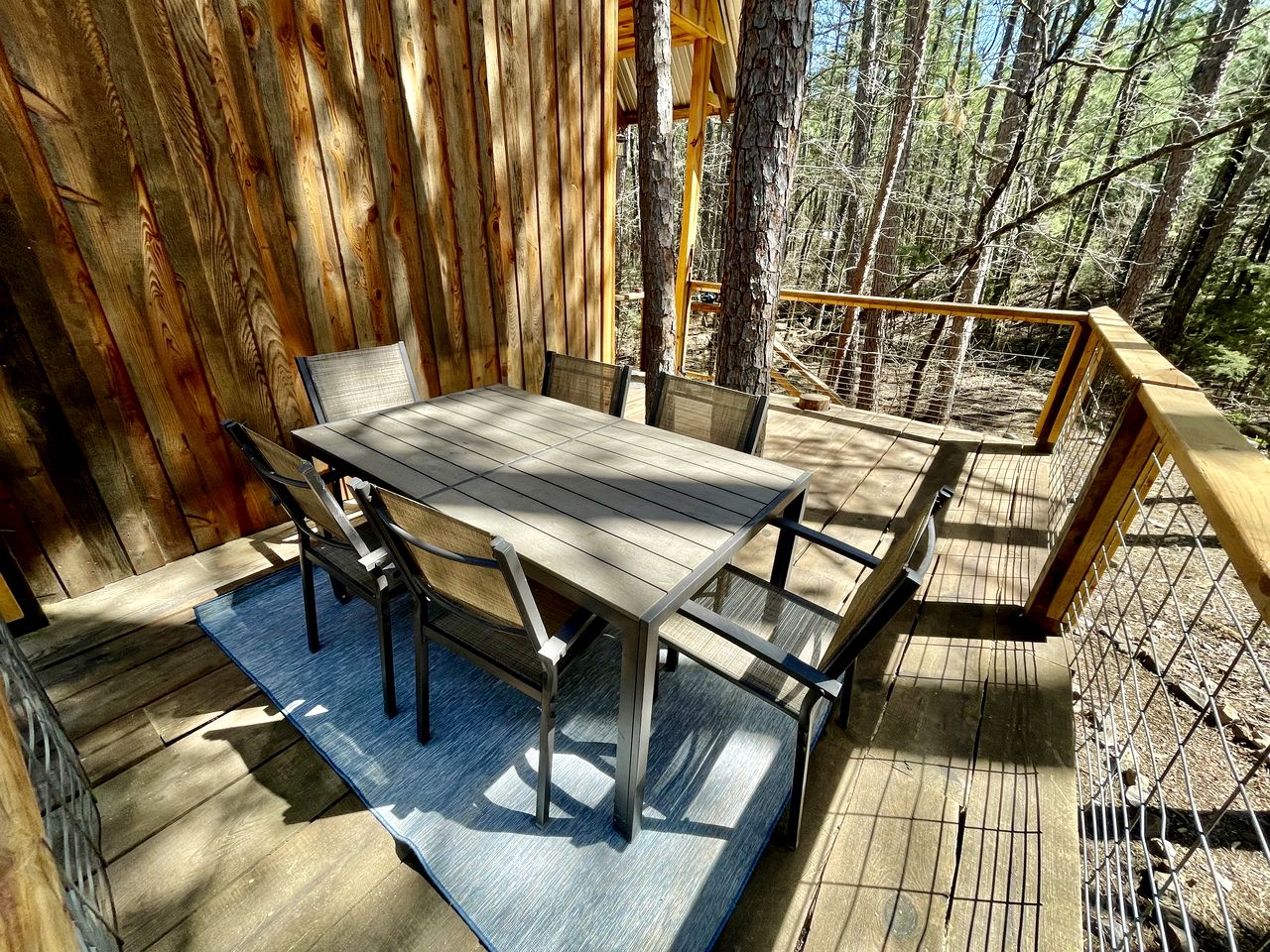 Rustic Tree House Nestled in the Heart of Ouachita National Forest, Arkansas