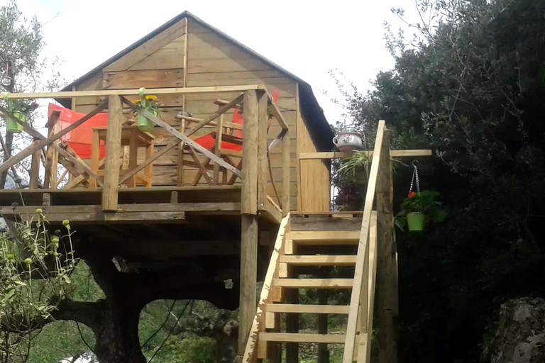 Tree Houses (Kalamata, Peloponnese, Greece)