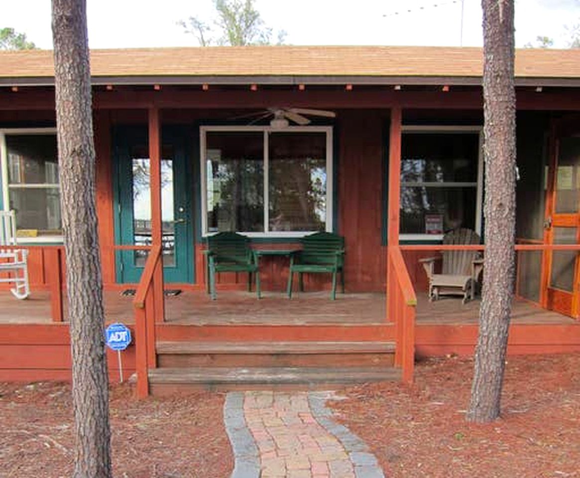 Rustic Vacation Rental with a Charming Dock in Ocala National Forest, Florida
