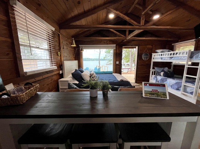 Cabins (United States of America, --, Texas)