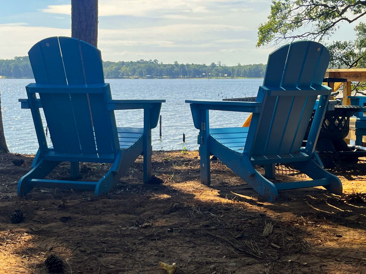 Rustic Waterfront Cabin on Toledo Bend Lake for an Unforgettable Getaway in Nature in Hemphill, Texas