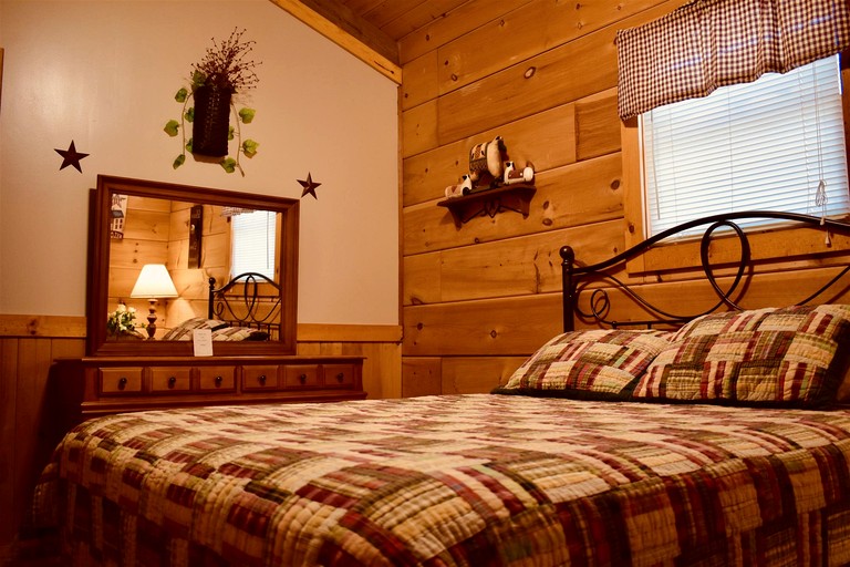 Cabins (United States of America, Monterville, West Virginia)