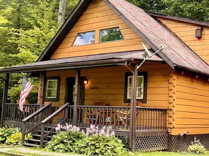 Cabins (United States of America, Monterville, West Virginia)