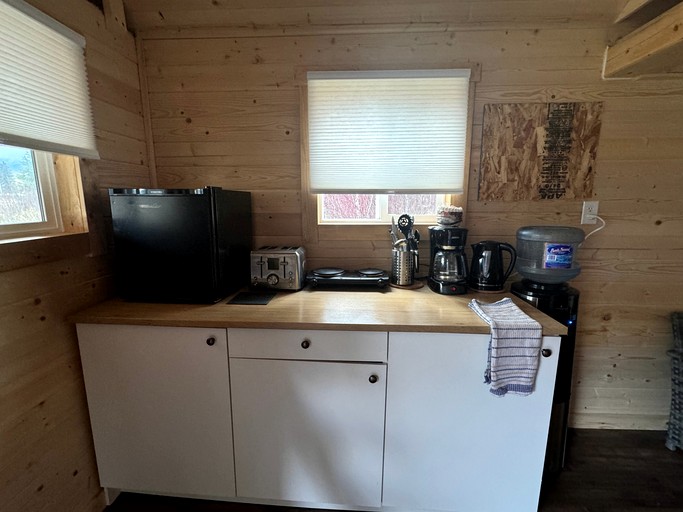 Cabins (Canada, Golden, British Columbia)