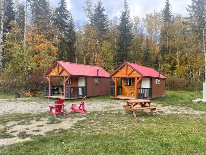 Cabins (Canada, Golden, British Columbia)