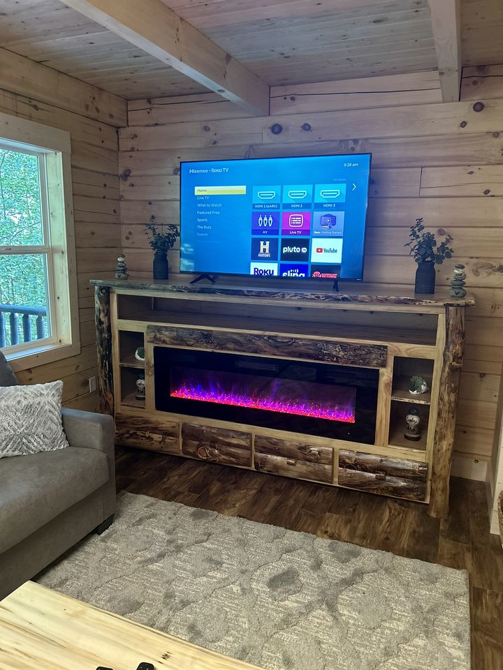 Rustic Wooden Cabin with Hot-tub in Campbellsville, Kentucky