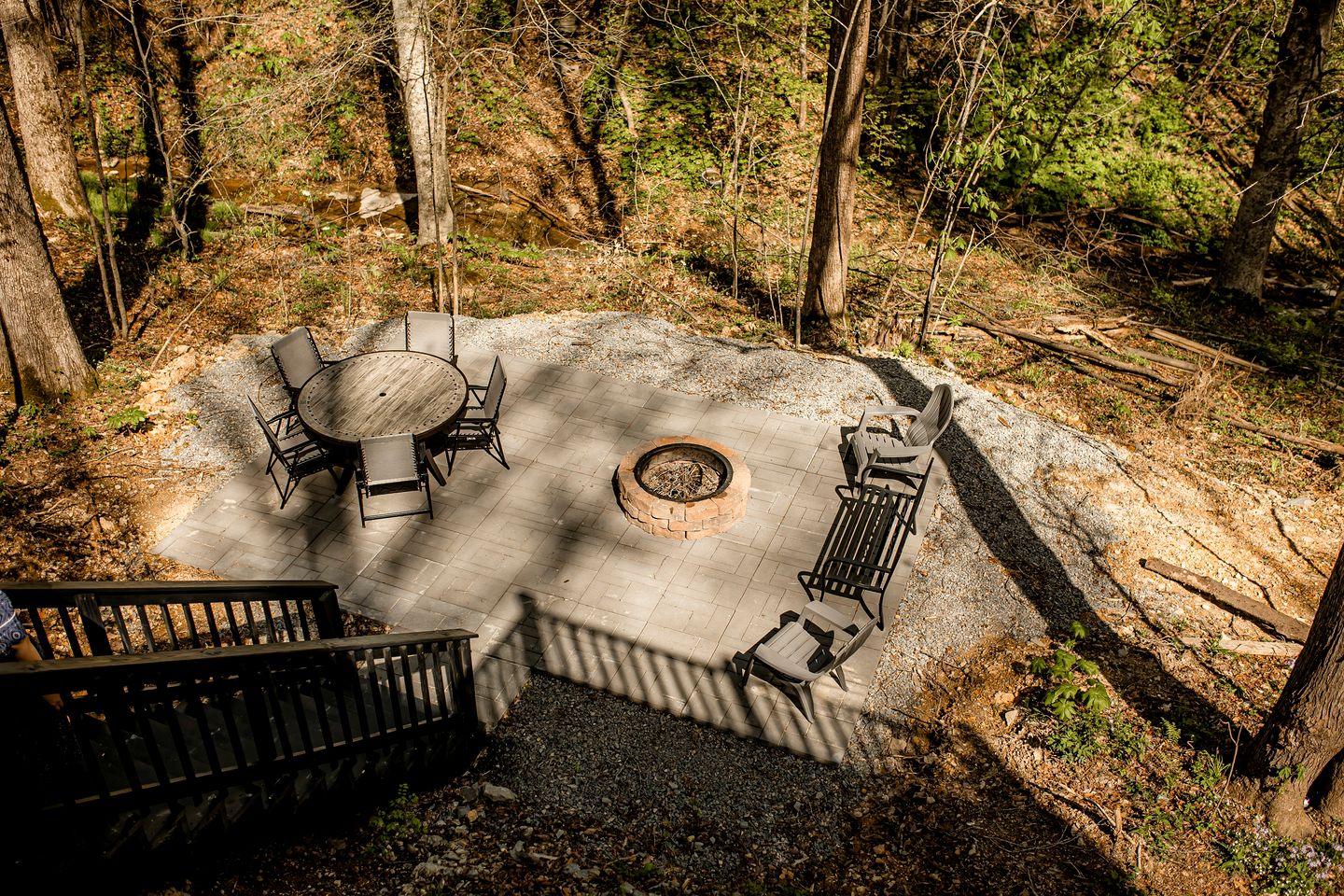 Rustic Wooden Cabin with Hot-tub in Campbellsville, Kentucky