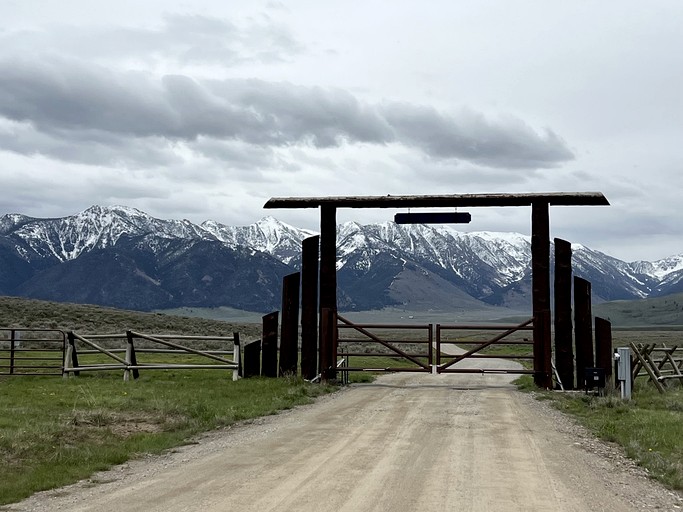 Vacation Rentals (United States of America, Cameron, Montana)