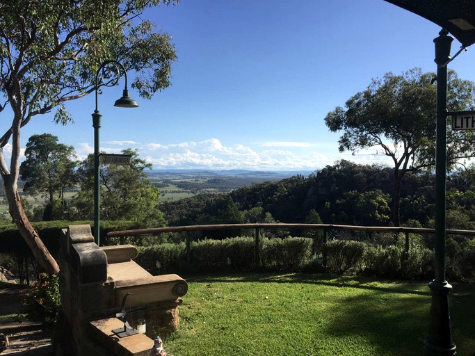Cabooses (Cooks Gap, New South Wales, Australia)