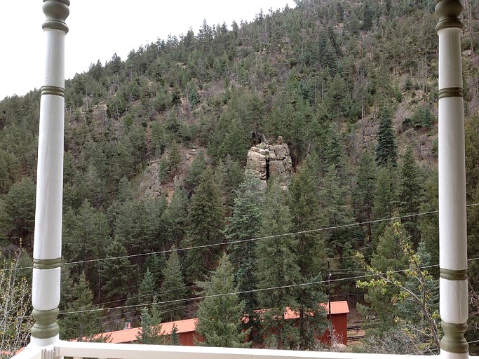 Cabins (Manitou Springs, Colorado, United States)