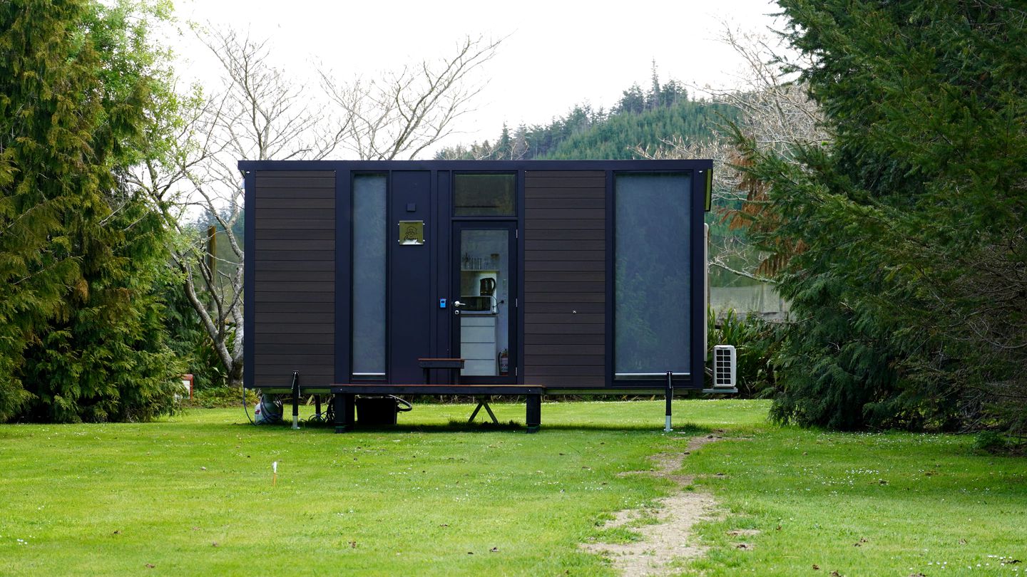 Beautiful Tiny House with Amazing Views Perfect to Play Golf in South Island, New Zealand