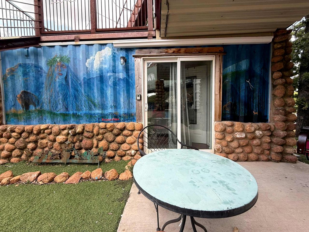 Cozy Tiny House Retreat with Rooftop Deck near Fort Sill in Medicine Park, Oklahoma