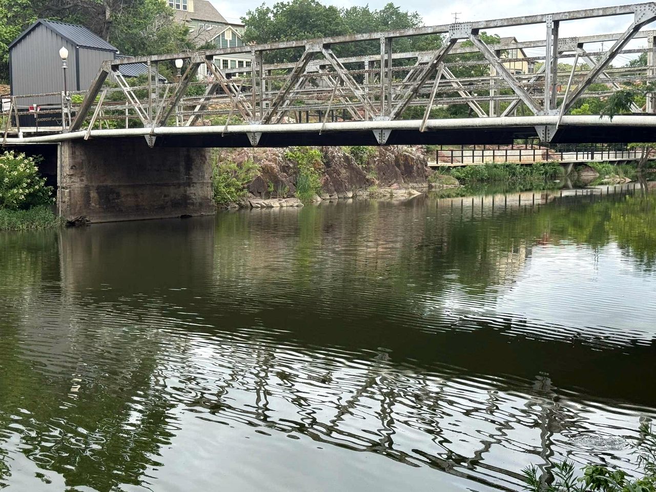 Cozy Tiny House Retreat with Rooftop Deck near Fort Sill in Medicine Park, Oklahoma