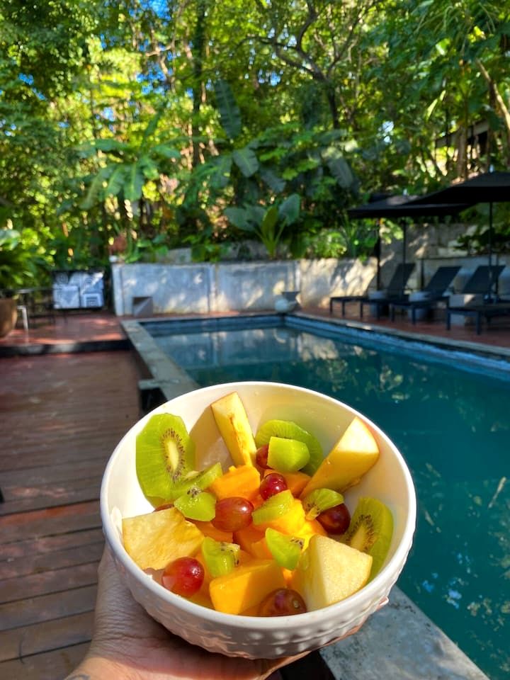 Rustic Eco Cabin Retreat with Pool, Paddleboards & Private Balcony Close to Shore in Saboga, Panama