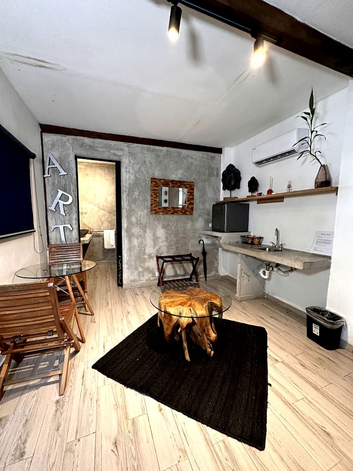 Peaceful Eco Retreat with Pool, Kayaks, Fire Pit & Jungle Cabin Near the Beach Escape in Saboga, Panama