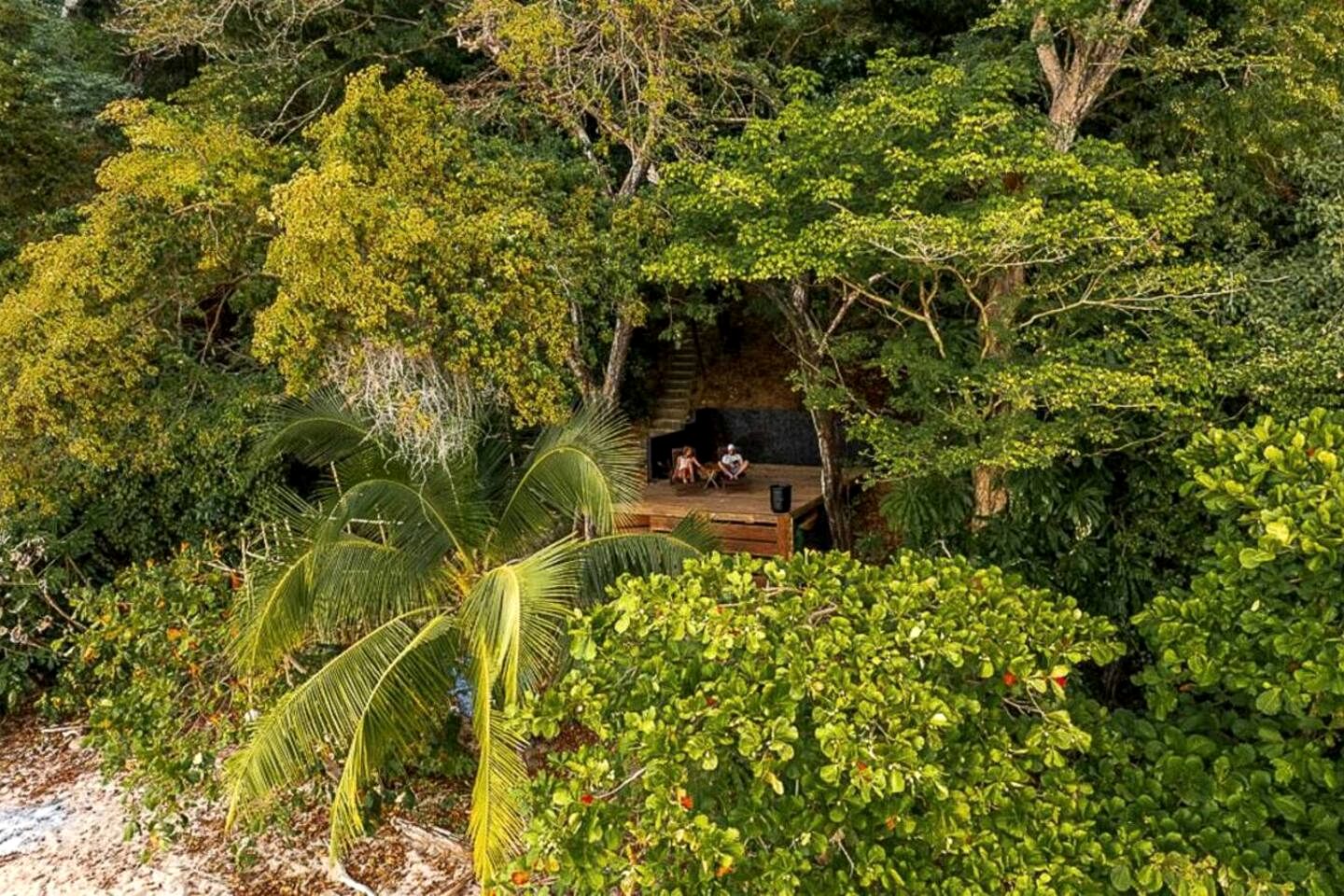 Peaceful Eco Retreat with Pool, Kayaks, Fire Pit & Jungle Cabin Near the Beach Escape in Saboga, Panama