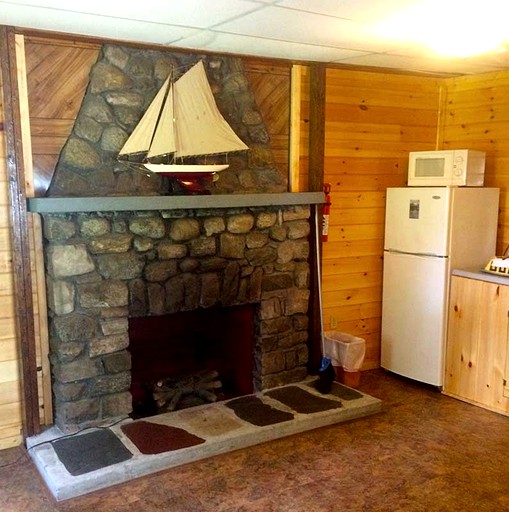 Cottages (Lake Luzerne, New York, United States)