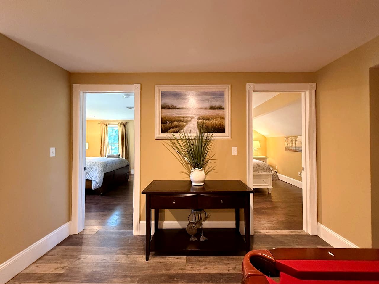 Spacious Riverfront Retreat with Hot Tub near White Mountains in Conway, NH