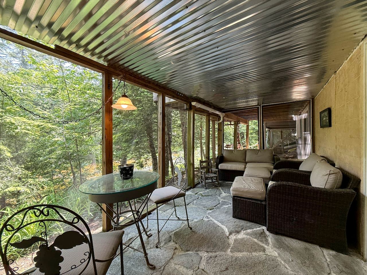 Spacious Cabin Retreat Near Attitash Mountain in Bartlett, New Hampshire
