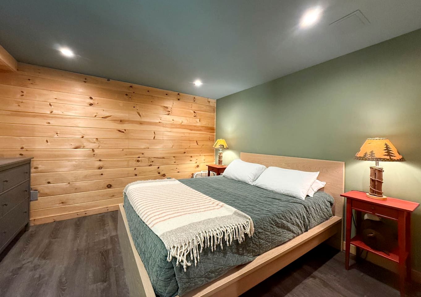Spacious Cabin Retreat Near Attitash Mountain in Bartlett, New Hampshire