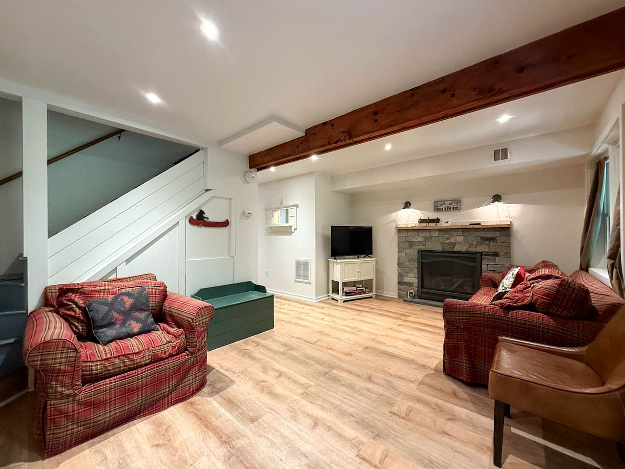 Spacious Cabin Retreat Near Attitash Mountain in Bartlett, New Hampshire