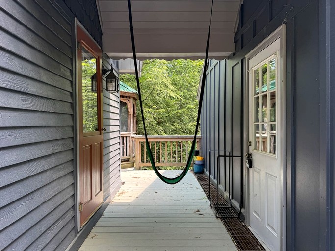 Cabins (United States of America, Bartlett, New Hampshire)