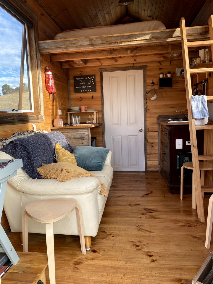 Off Grid Tiny House Glamping on a Victoria Horse Farm