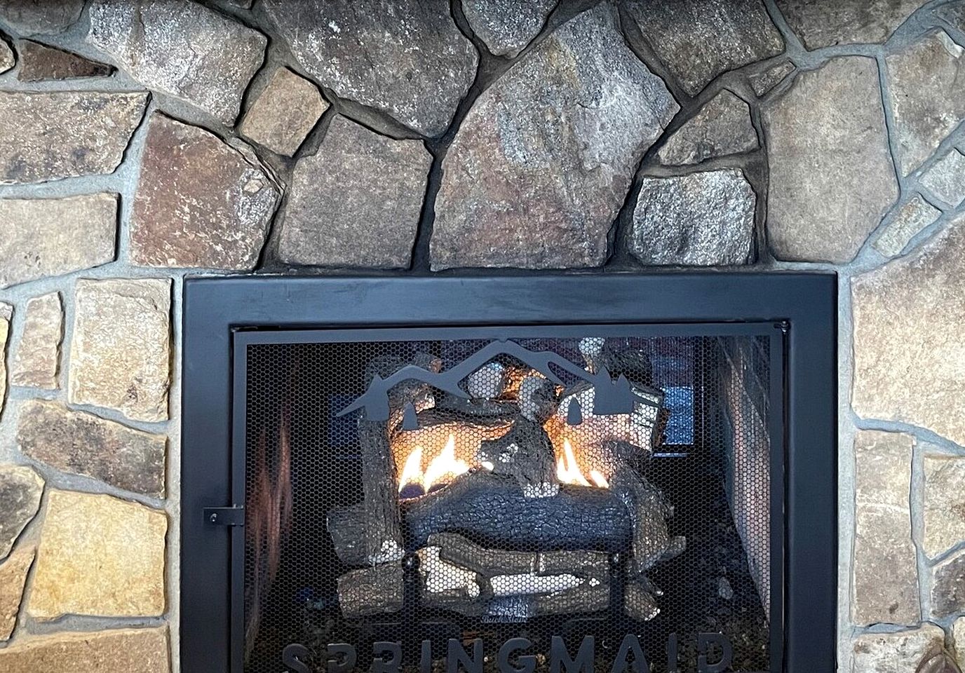 North Carolina Cabin with Spectacular Views of the Mountains, Perfect for an Outdoor-Adventure Vacation in Spruce Pine