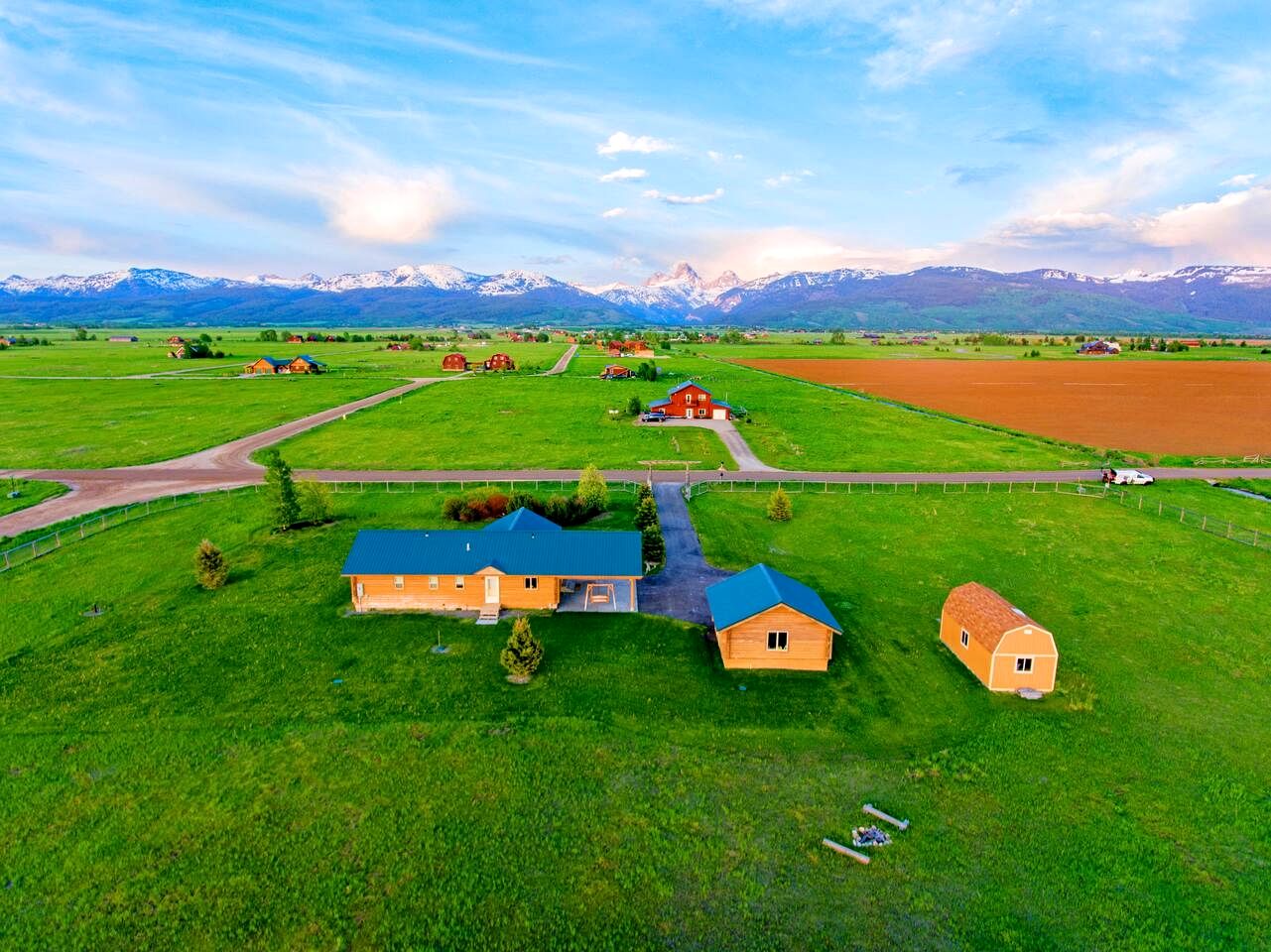 Secluded Mountain-View Cabin with Cross-Country Trails Near Scenic Lakes in Idaho