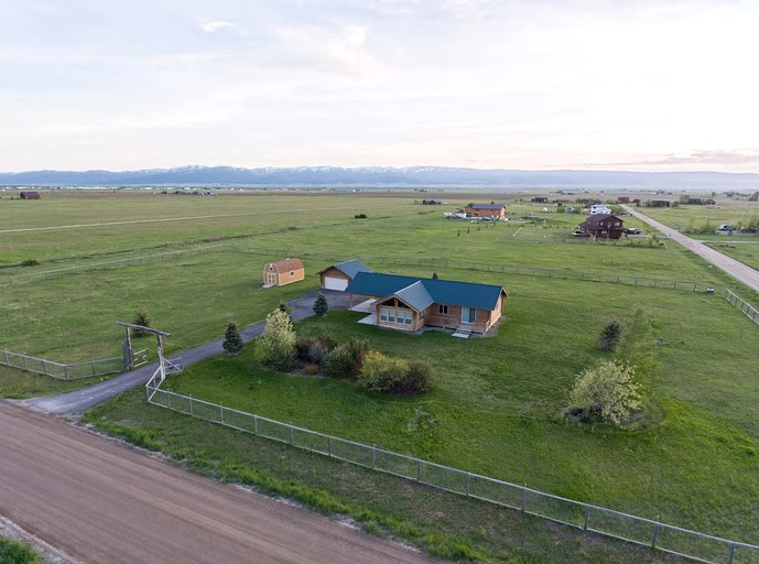 Cabins (United States of America, Driggs, Idaho)