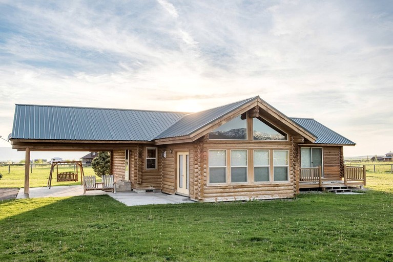 Cabins (United States of America, Driggs, Idaho)