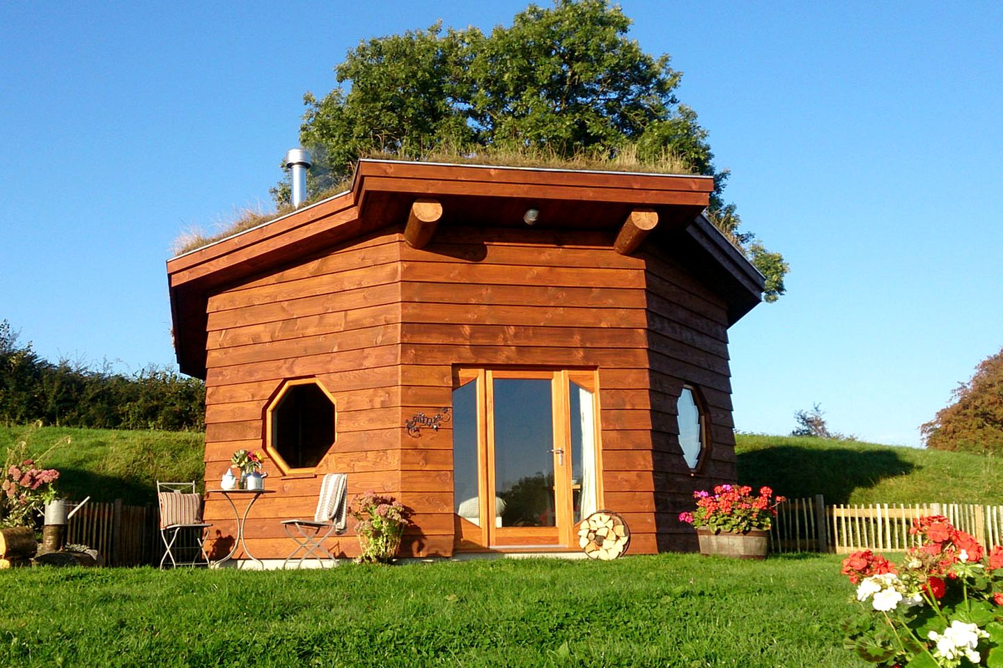 Unique Eco-Friendly Cabin Rental on Countryside Farm in West Wales | Cabins (Ceredigion, Wales, United Kingdom)
