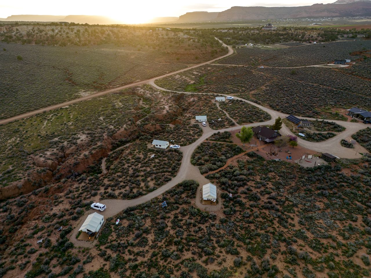 Safari Tent Adventure in Kanab, Utah: A Unique Glamping Experience