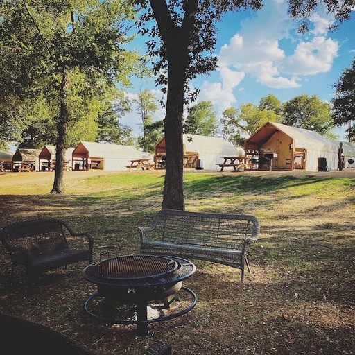 Safari Tents (United States of America, Kingsbury, Texas)
