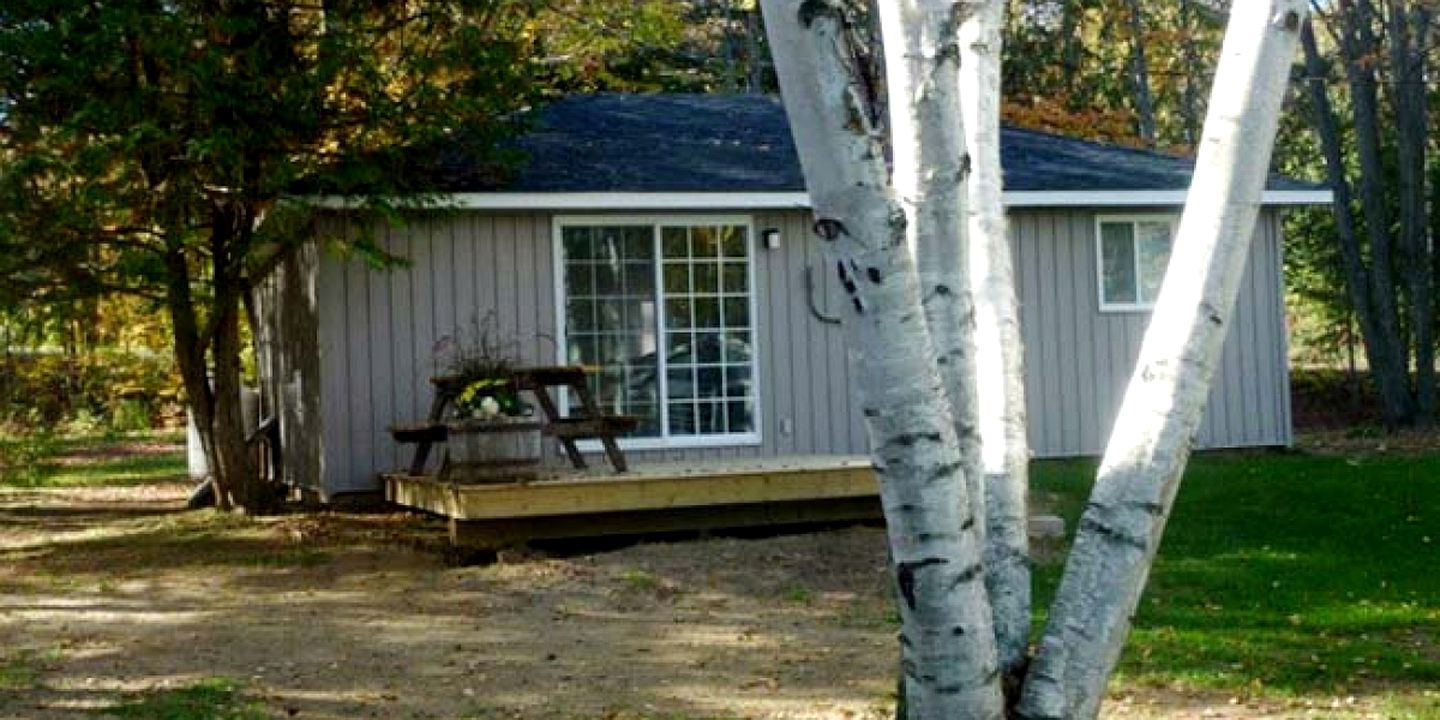 Cottage in Algonquin Highlands, Ontario, Canada