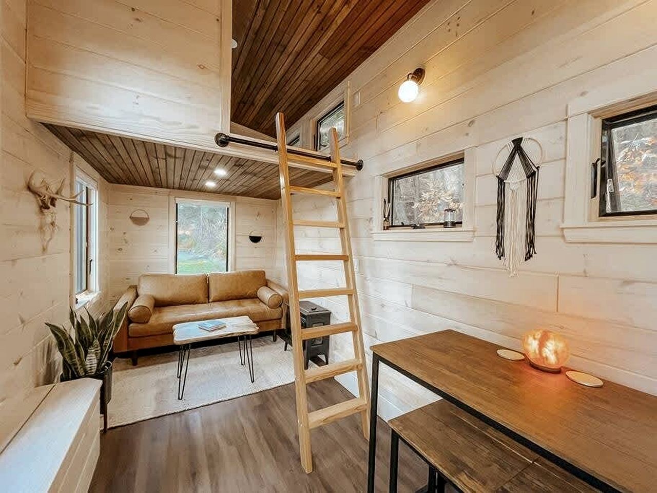 Gorgeous Cedar Tiny House for a Unique Pet-Friendly Getaway in Chester, Vermont