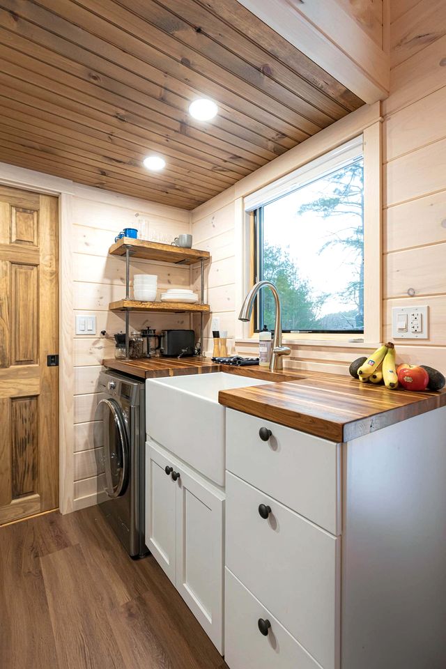 Gorgeous Cedar Tiny House for a Unique Pet-Friendly Getaway in Chester, Vermont