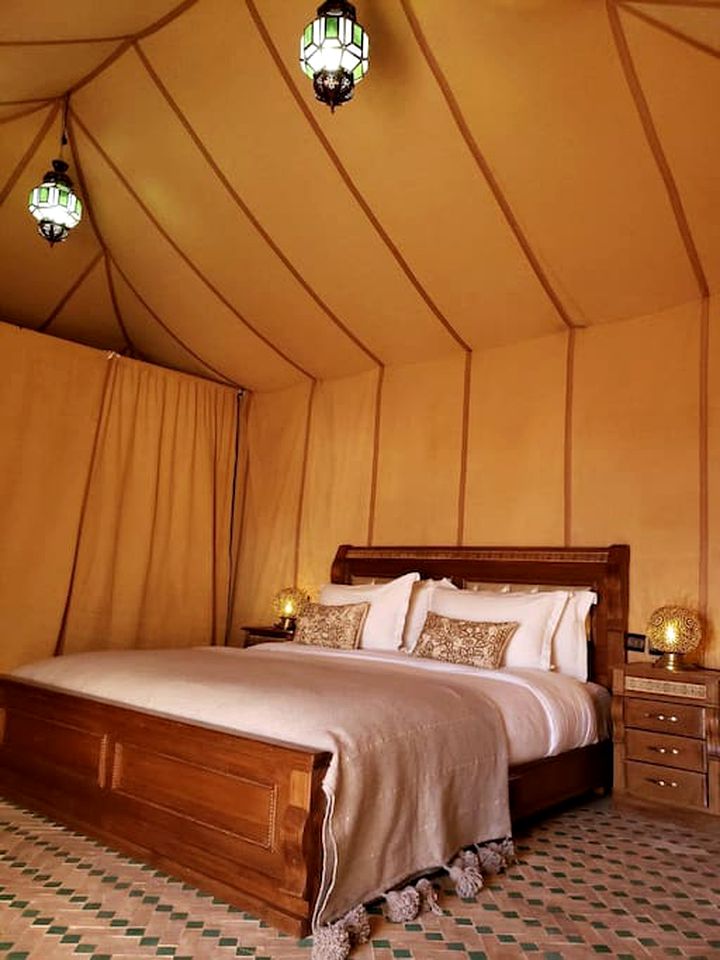 Comfortable Safari Tent Rentals for a Desert Vacation near Merzouga, Morocco