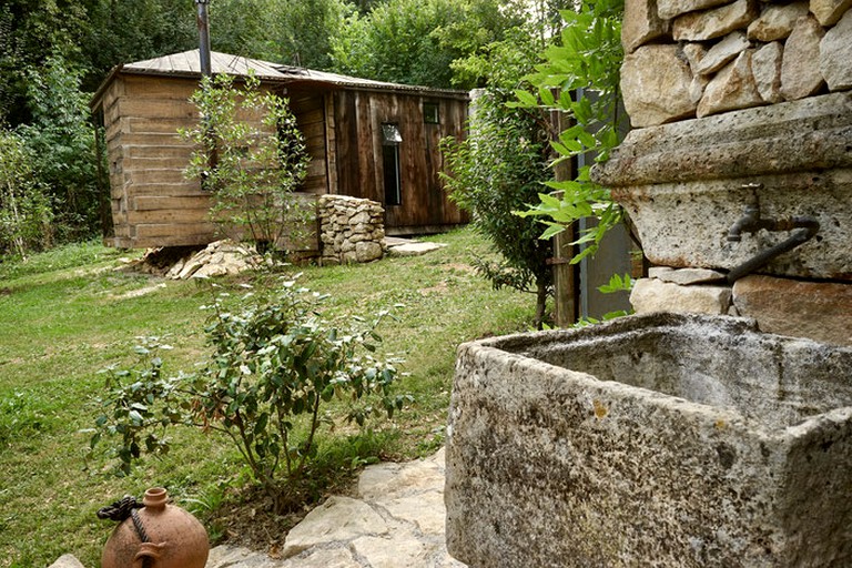 Cabins (Feuillade, Nouvelle-Aquitaine, France)