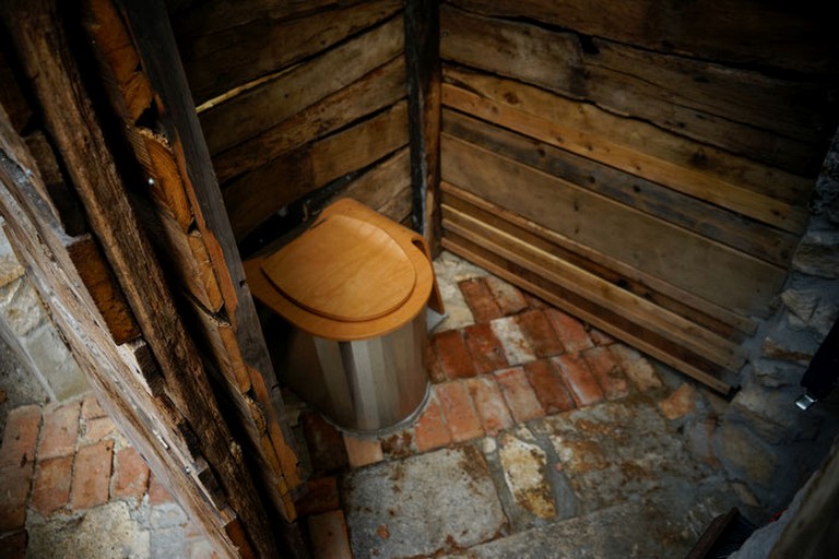 Cabins (Feuillade, Nouvelle-Aquitaine, France)